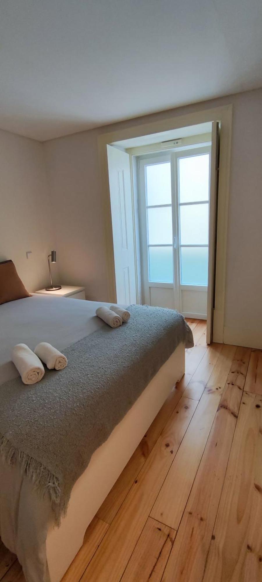 Central Bedroom In Shared House In Chiado - Historic Center Of Lisbon Exterior photo
